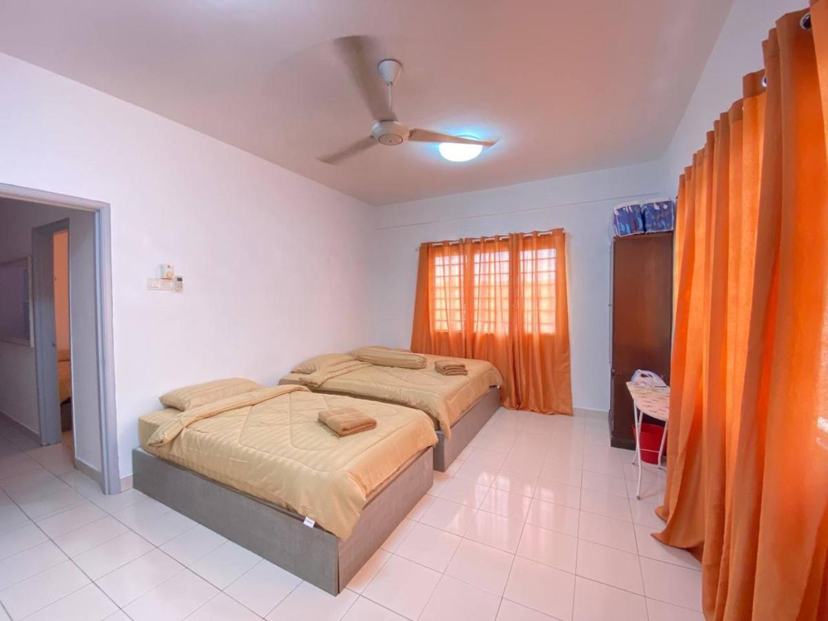Homestay Juta Mines Seri Kembangan Balakong Serdang Lama Luaran gambar